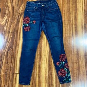 True Religion Jeans size 26 rose embroidery
